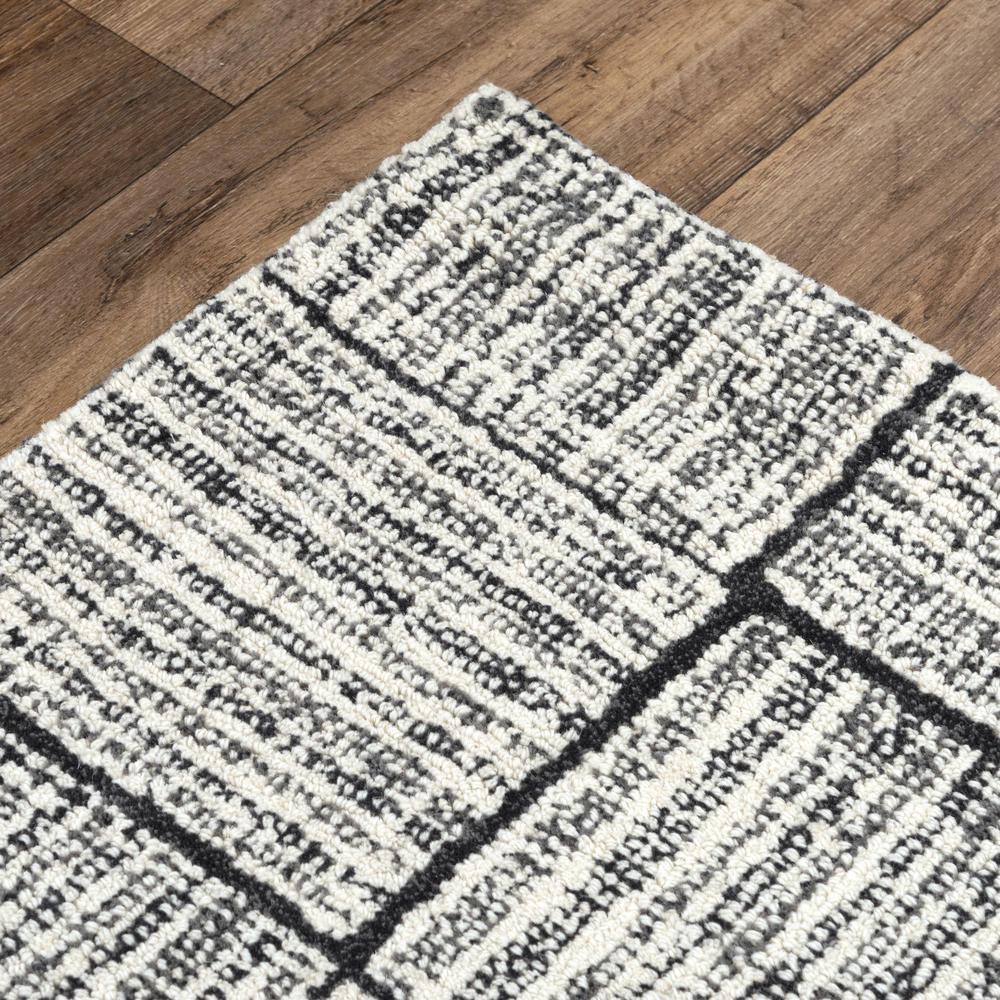 Hand Tufted Cut Pile Wool Rug, 5' x 7'6"