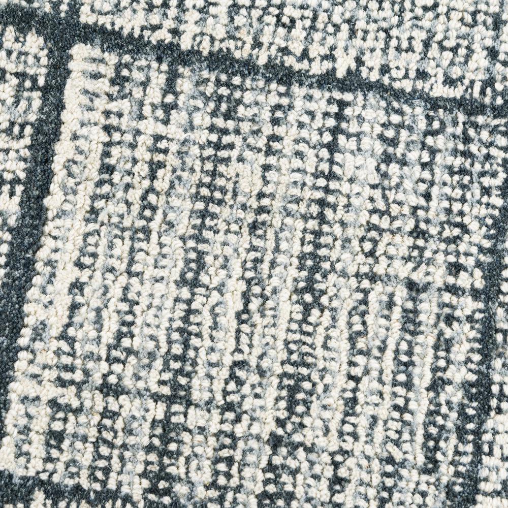 Hand Tufted Cut Pile Wool Rug, 5' x 7'6"