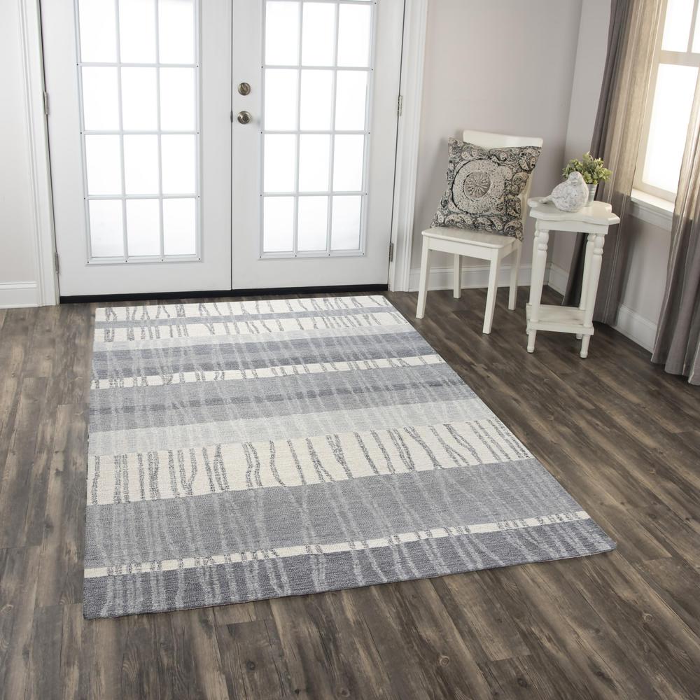 Hand Tufted Cut Pile Wool Rug, 5' x 7'6"