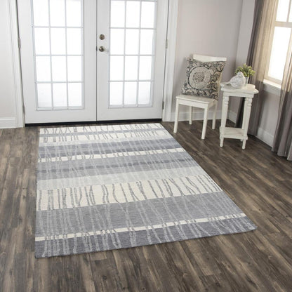 Hand Tufted Cut Pile Wool Rug, 5' x 7'6"