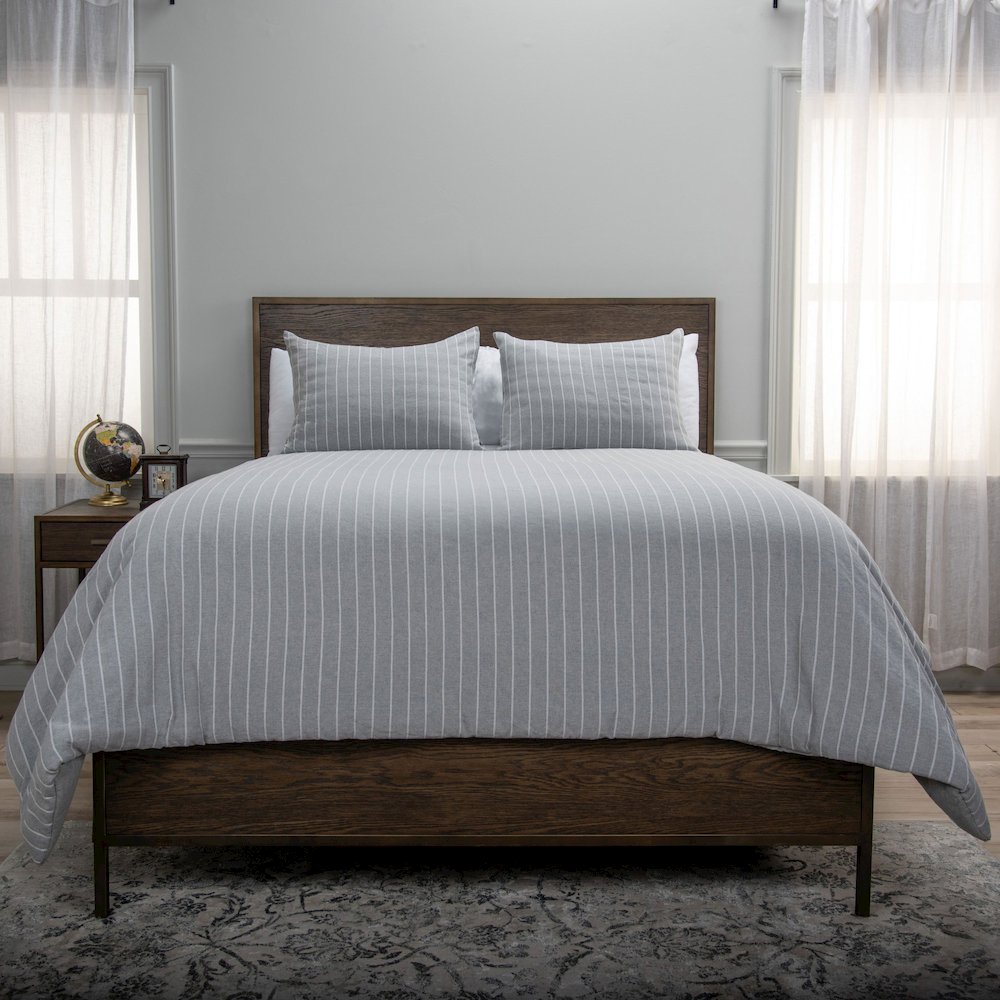 Transitional  106" x 92" Comforter