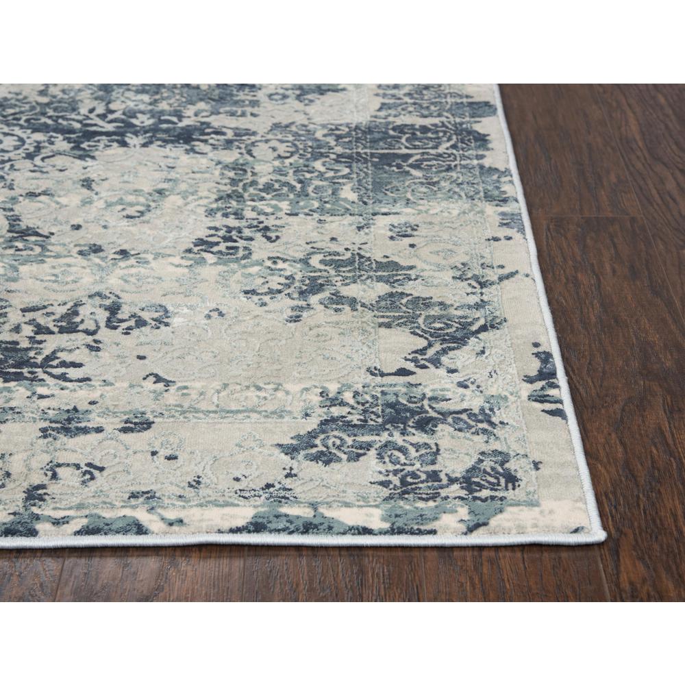 4' x 6' Machine-Made Rectangle Rug