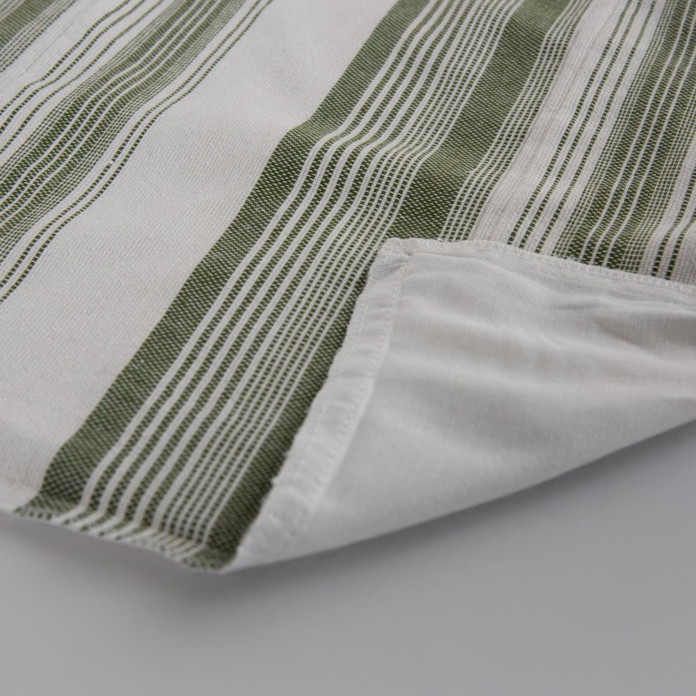 Traditional 20" x 20" Down Filled Pillow