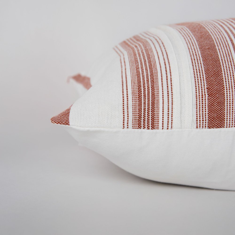 Traditional 20" x 20" Down Filled Pillow