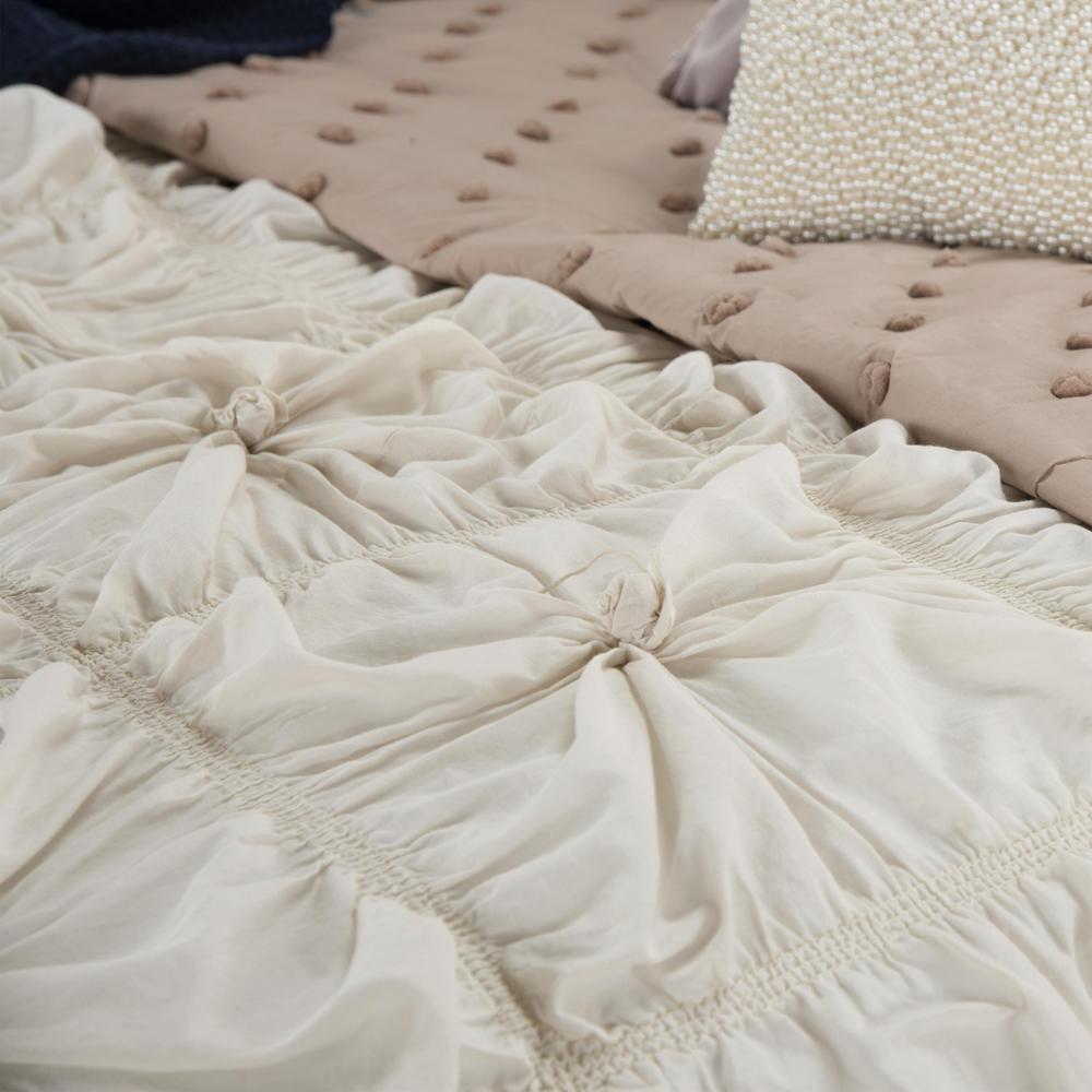 68" x 86" Comforter