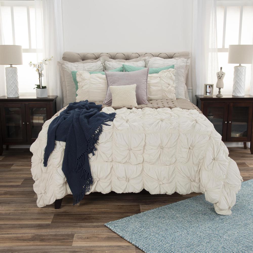 68" x 86" Comforter