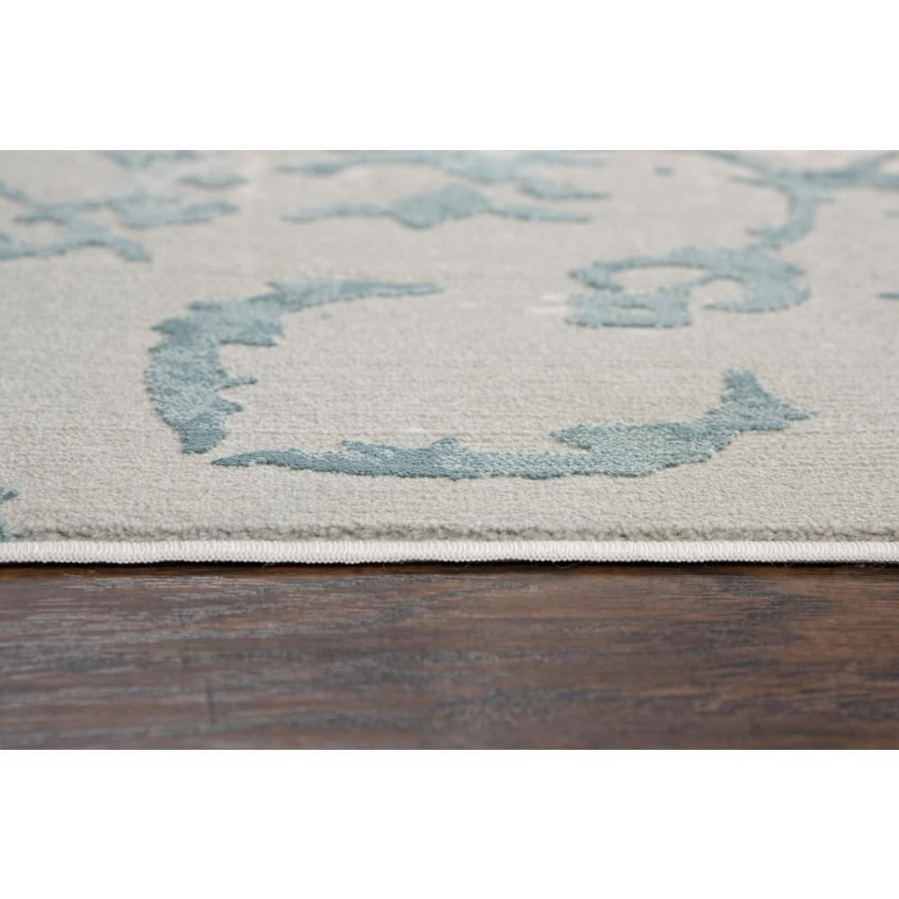 5' x 8' Machine-Made Rectangle Rug