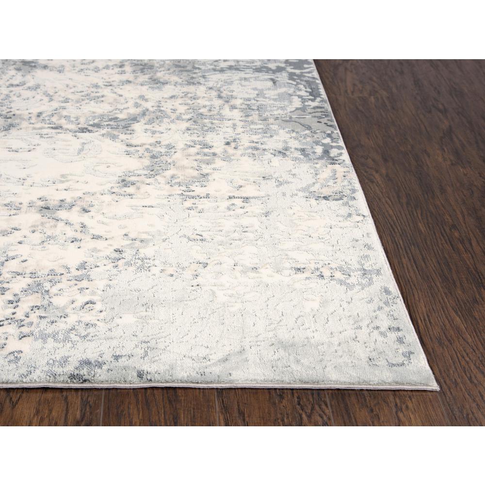 5' x 8' Machine-Made Rectangle Rug