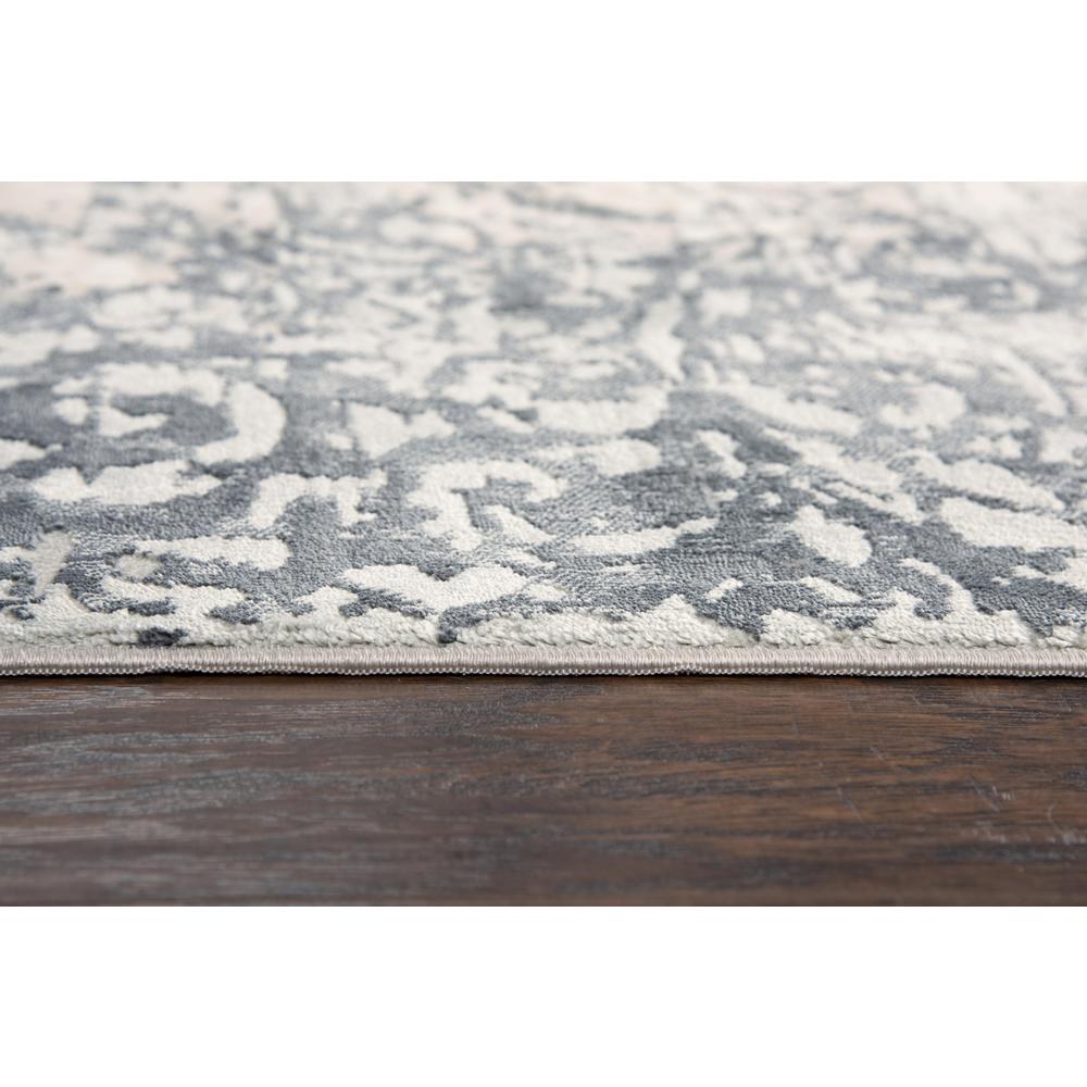 5' x 8' Machine-Made Rectangle Rug