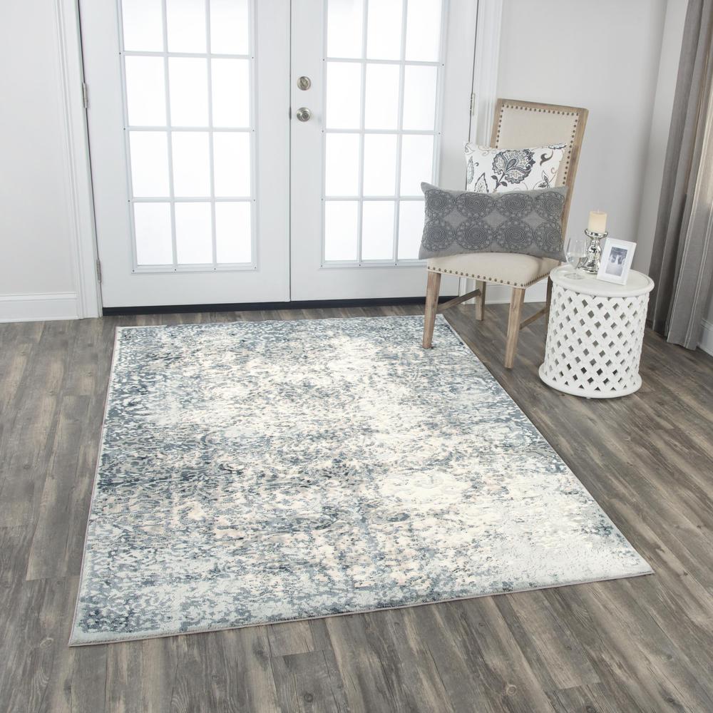 5' x 8' Machine-Made Rectangle Rug