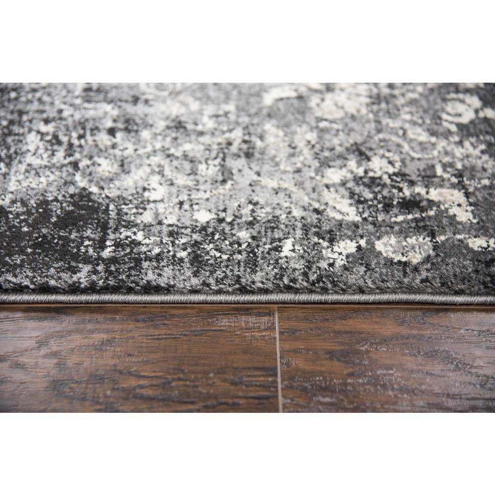 5' x 8' Machine-Made Rectangle Rug
