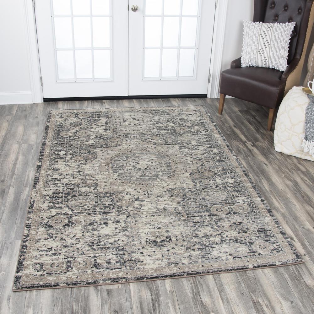 5' x 8' Machine-Made Rectangle Rug