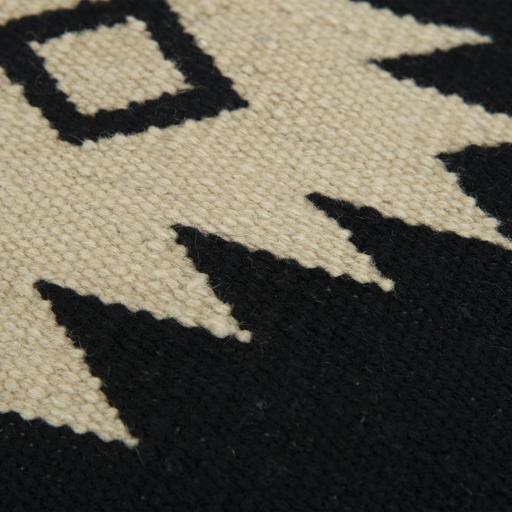 18" x 18" Poly Filled Pillow
