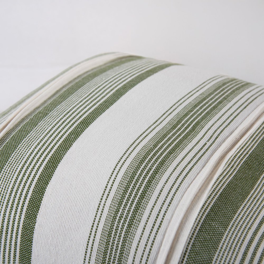 Traditional 20" x 20" Poly Filled Pillow