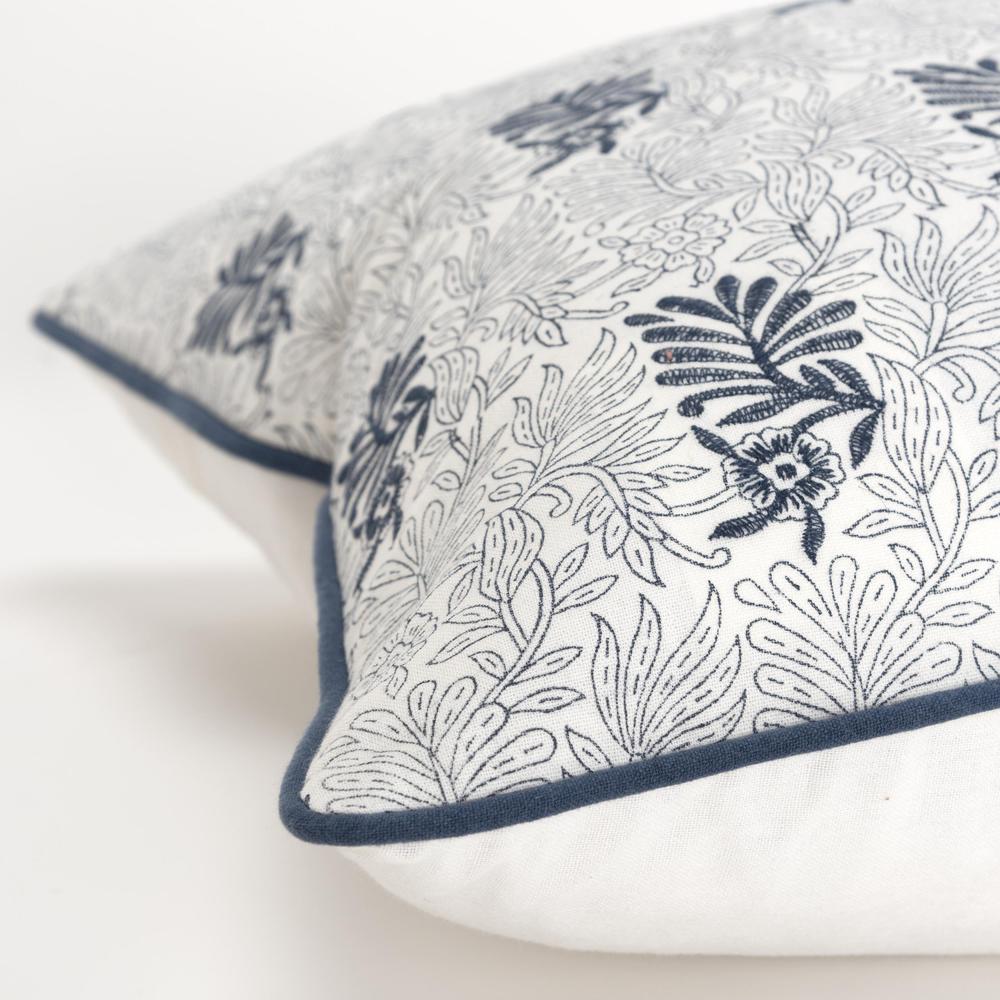 20" x 20" Poly Filled Pillow