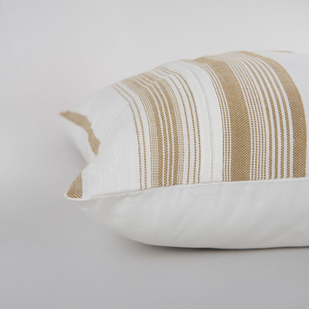 Traditional 20" x 20" Pillow Cover