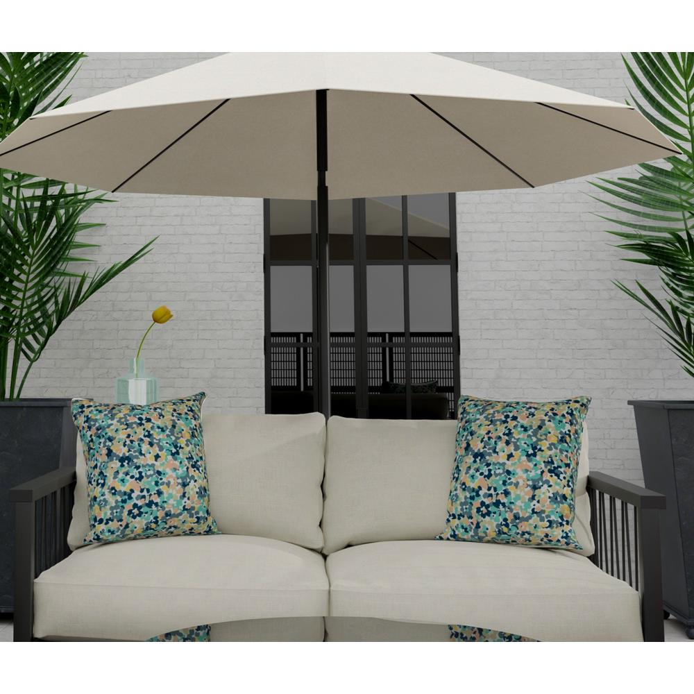 22" x 22" Indoor/ Outdoor Pillow