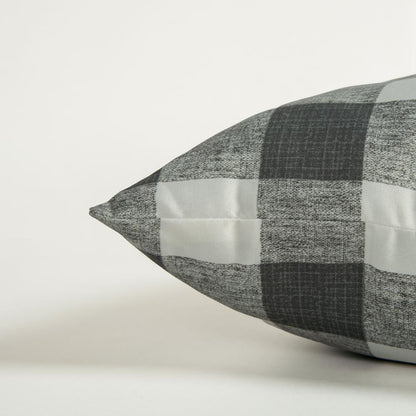 22" x 22" Indoor/ Outdoor Pillow