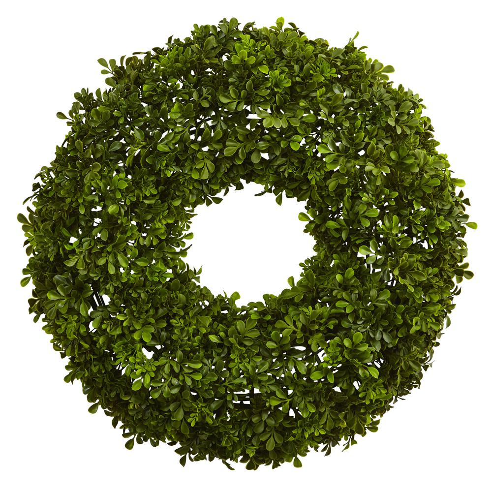 22in. Boxwood Wreath