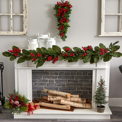 26in. Berry Boxwood Teardrop