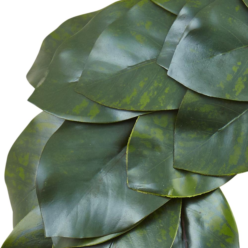 24in. Magnolia Leaf Wreath