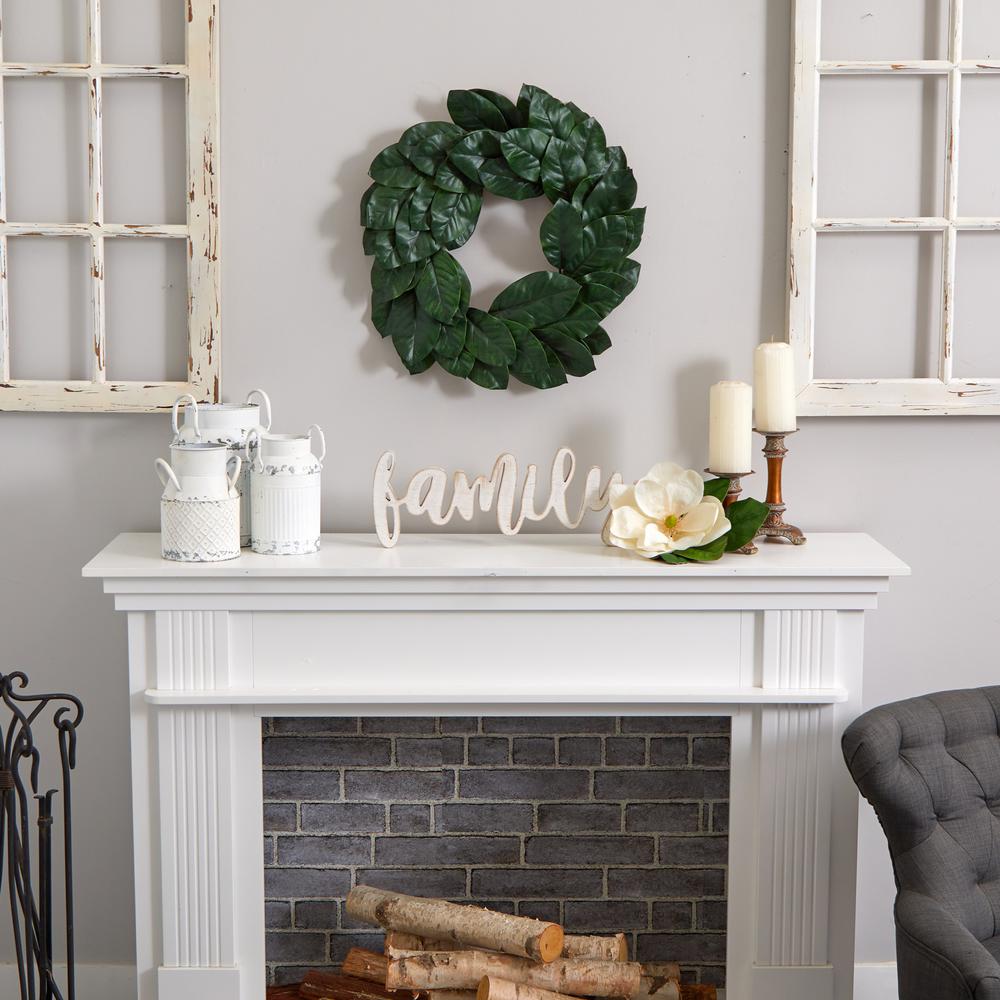24in. Magnolia Leaf Wreath