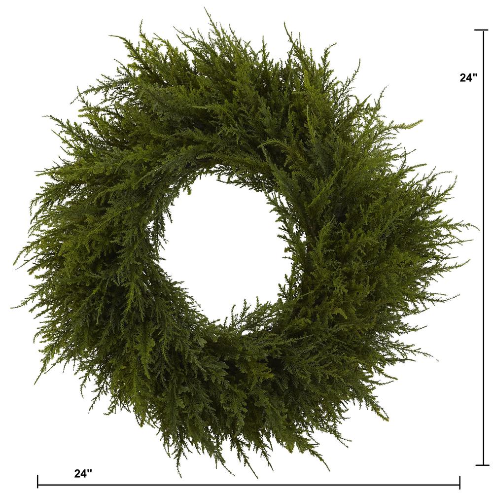 24in. Cedar Wreath