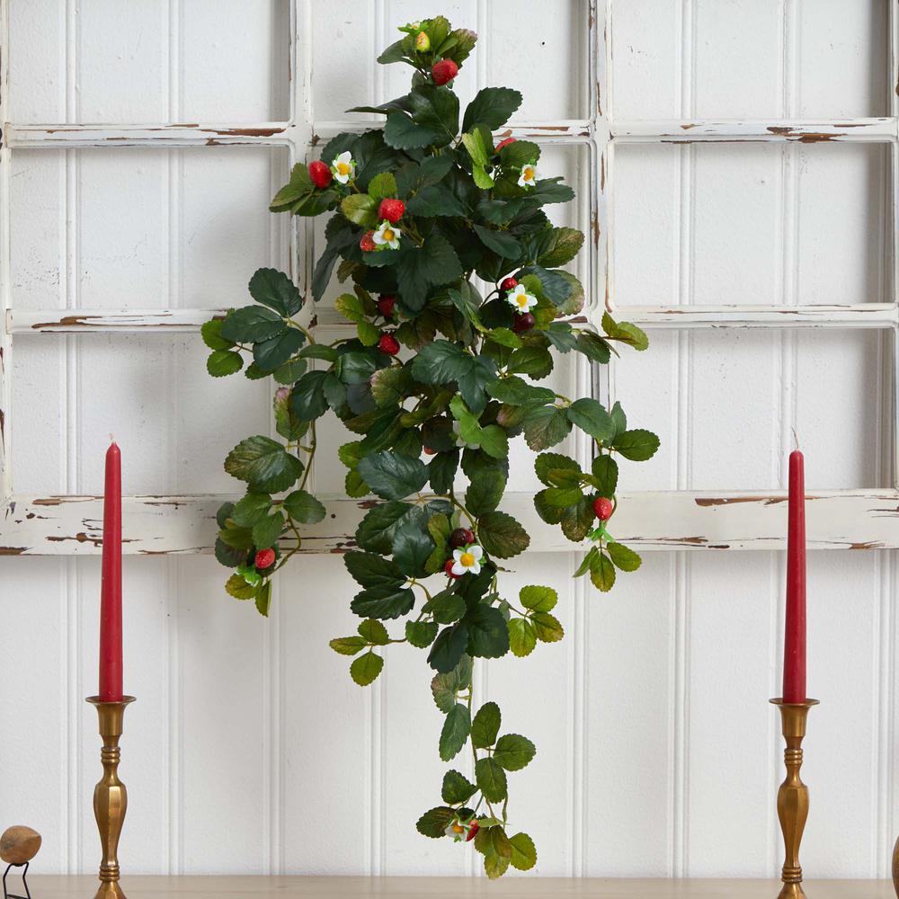 31in. Strawberry Hanging Bush with Berry (Set of 2)