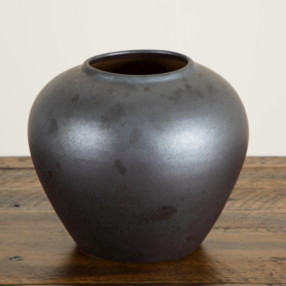 7in. Black Round Urn Vase