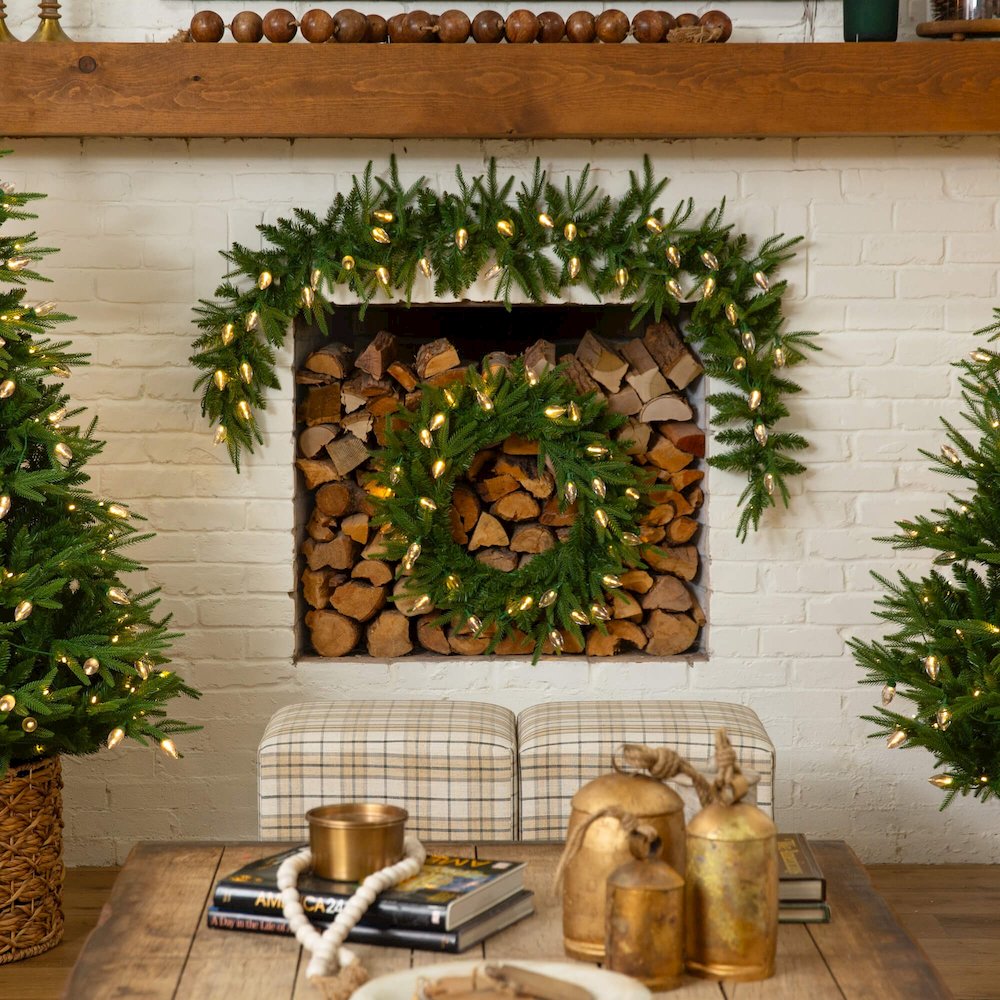 24in. Pre-Lit Artificial Luxembourg Pine Christmas Wreath with 35 LED Lights