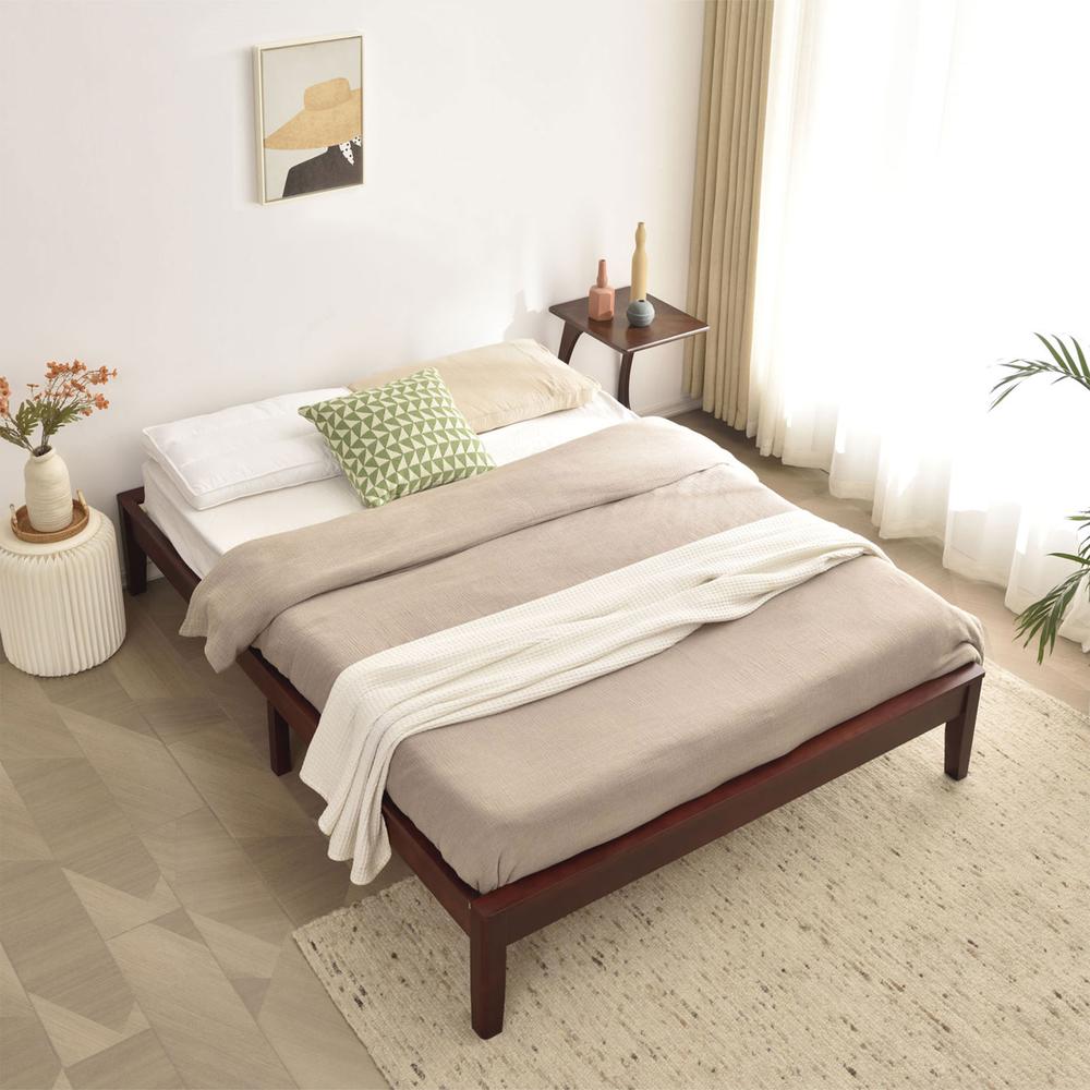 Better Home Products Stella Solid Pine Wood Queen Platform Bed Frame in Mahogany