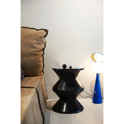 Aura Modern Plastic Side End Table, Indoor/Outdoor Use, Black