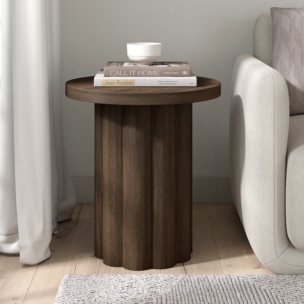 Henn&Hart 20'' Fluted Round End Table, Modern Side Table Ribbed Night Stand for