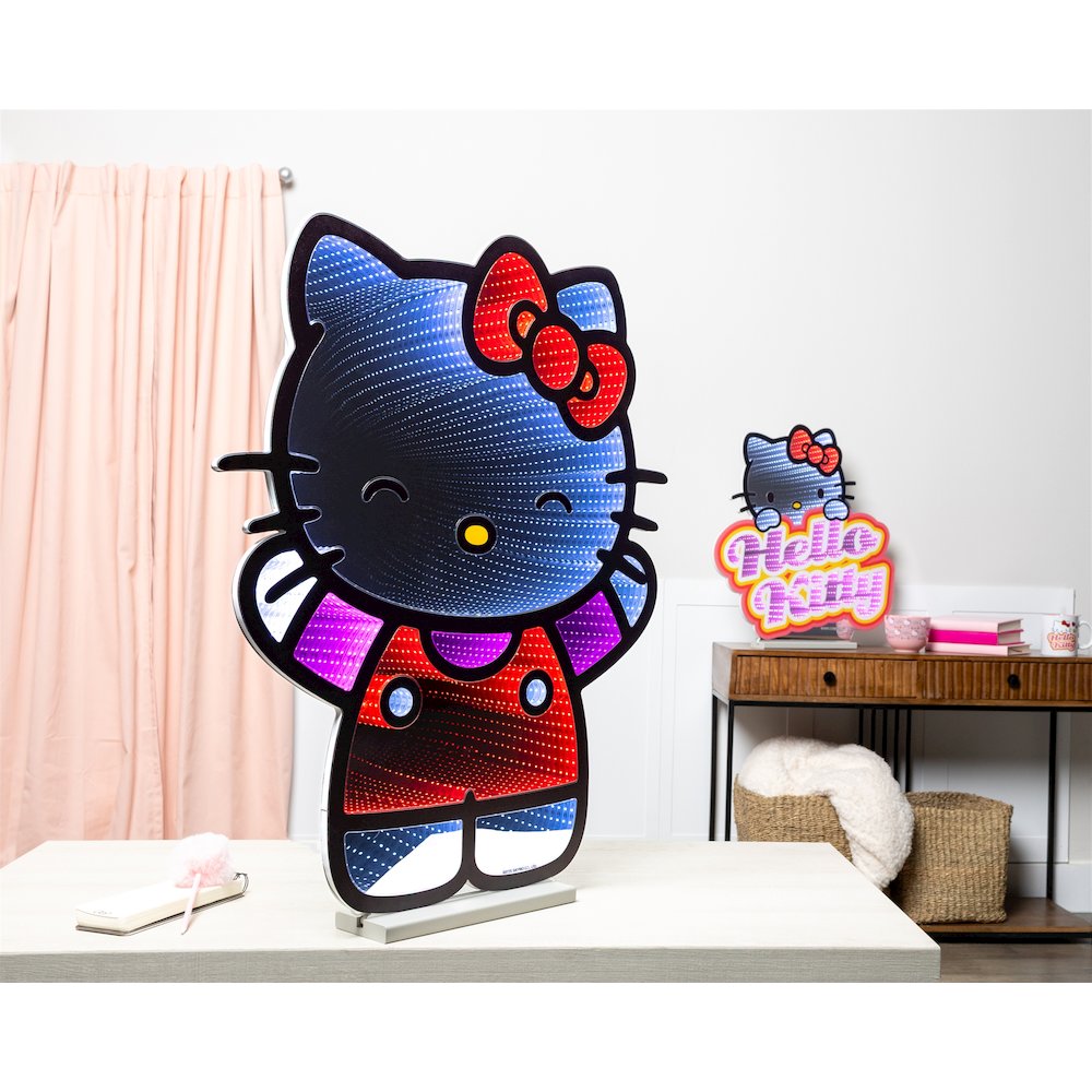 Hello Kitty®️  Ekkolight 32"H