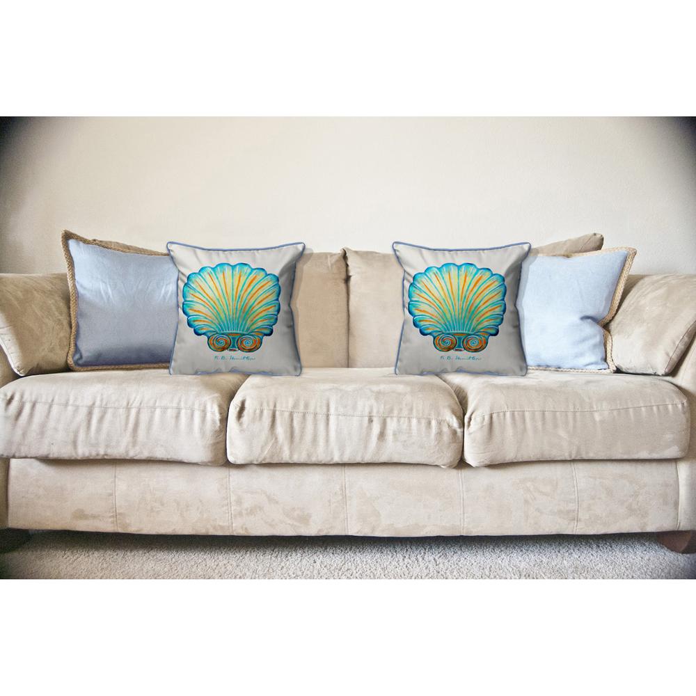 Ray's Scallop Large Pillow 18x18