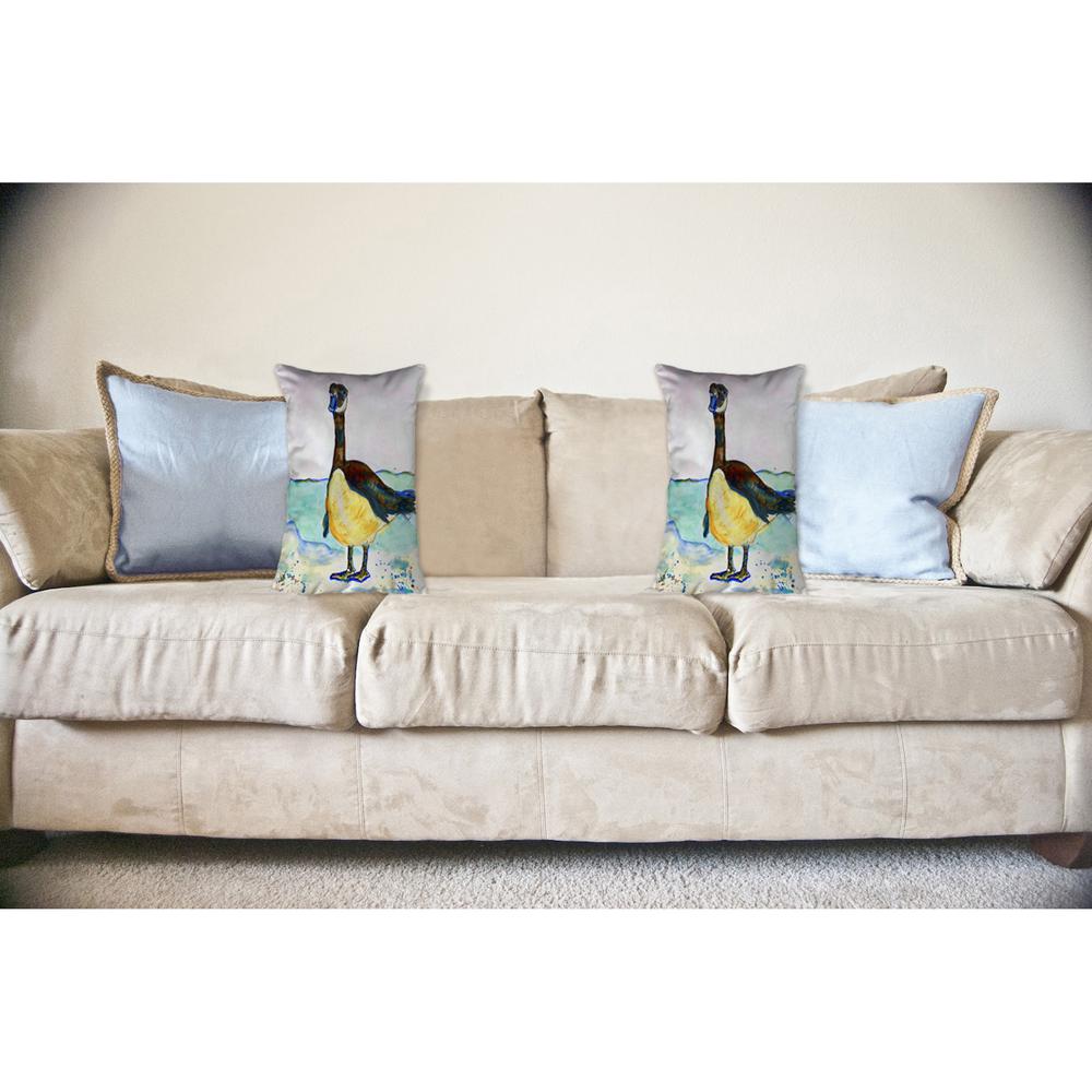 Betsy's Goose 16x20 No Cord Pillow