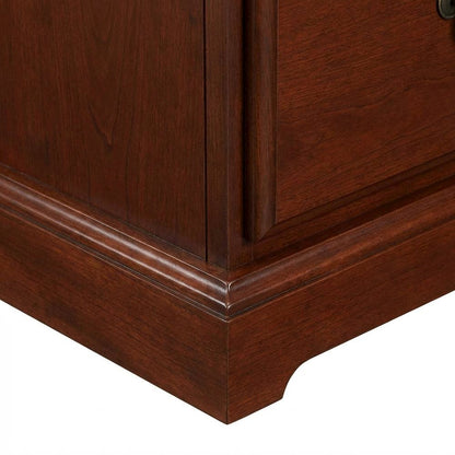 Classic Cherry Finish Executive Desk With Traditional Rectangular Design