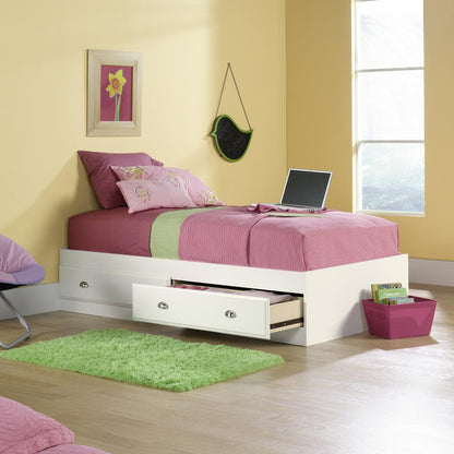Shoal Creek Platform Bed, Soft White finish