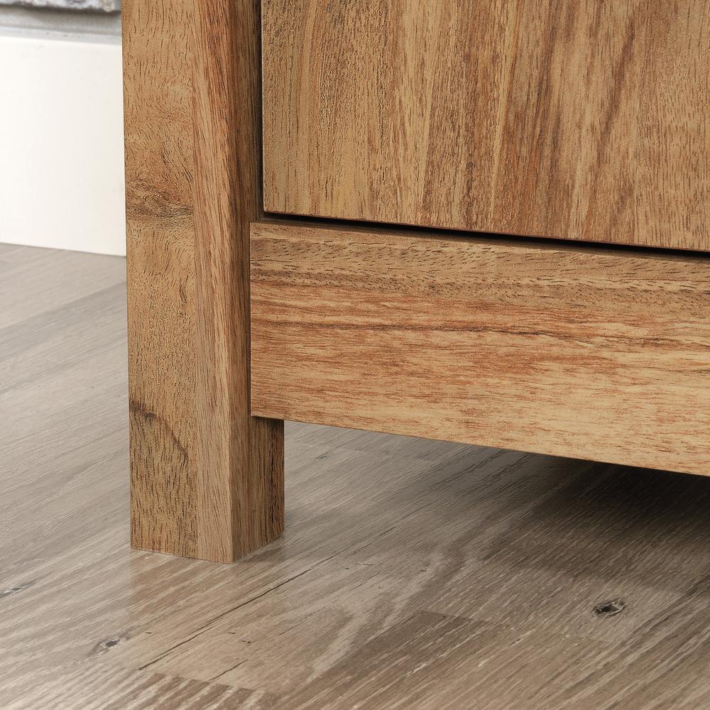 Cannery Bridge Library, Sindoori Mango finish