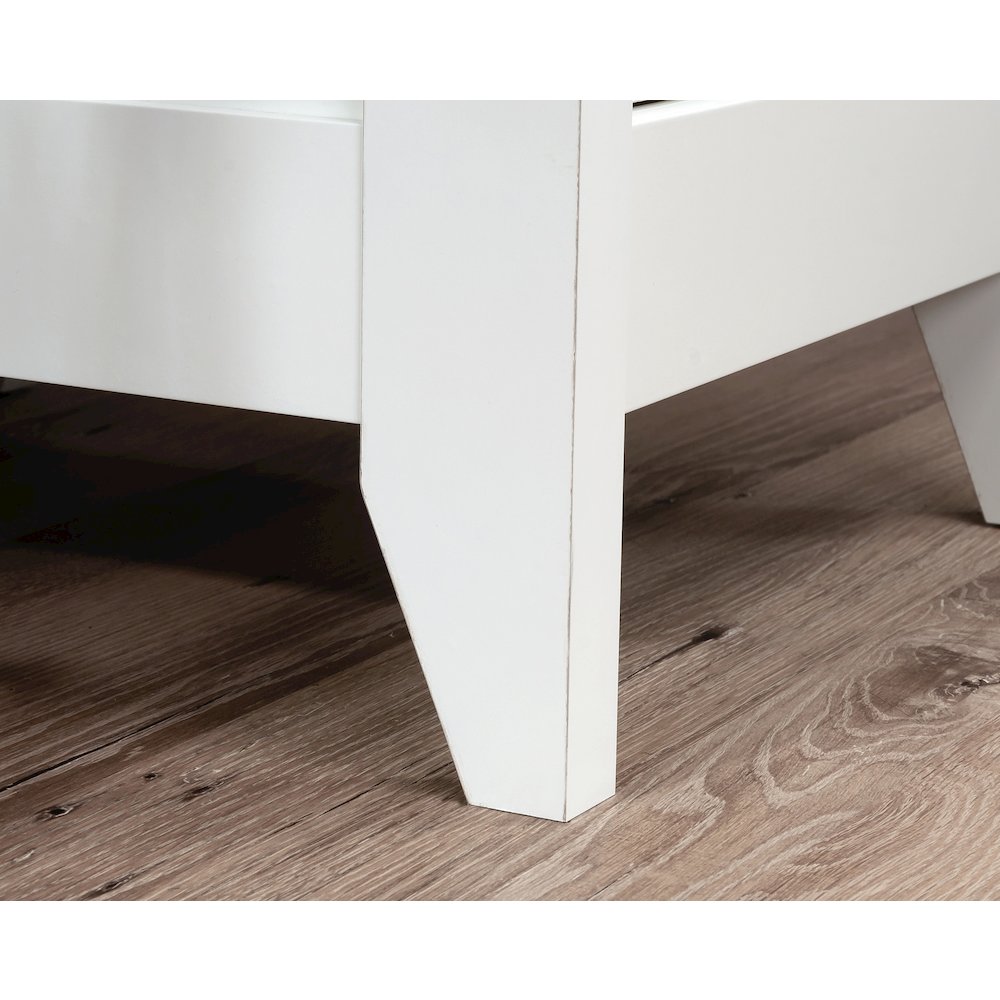August Hill L Desk, Soft White finish