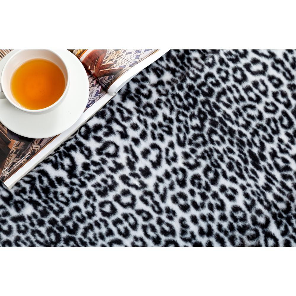 FAUX FUR LEOPARD FU04 5' X 7'