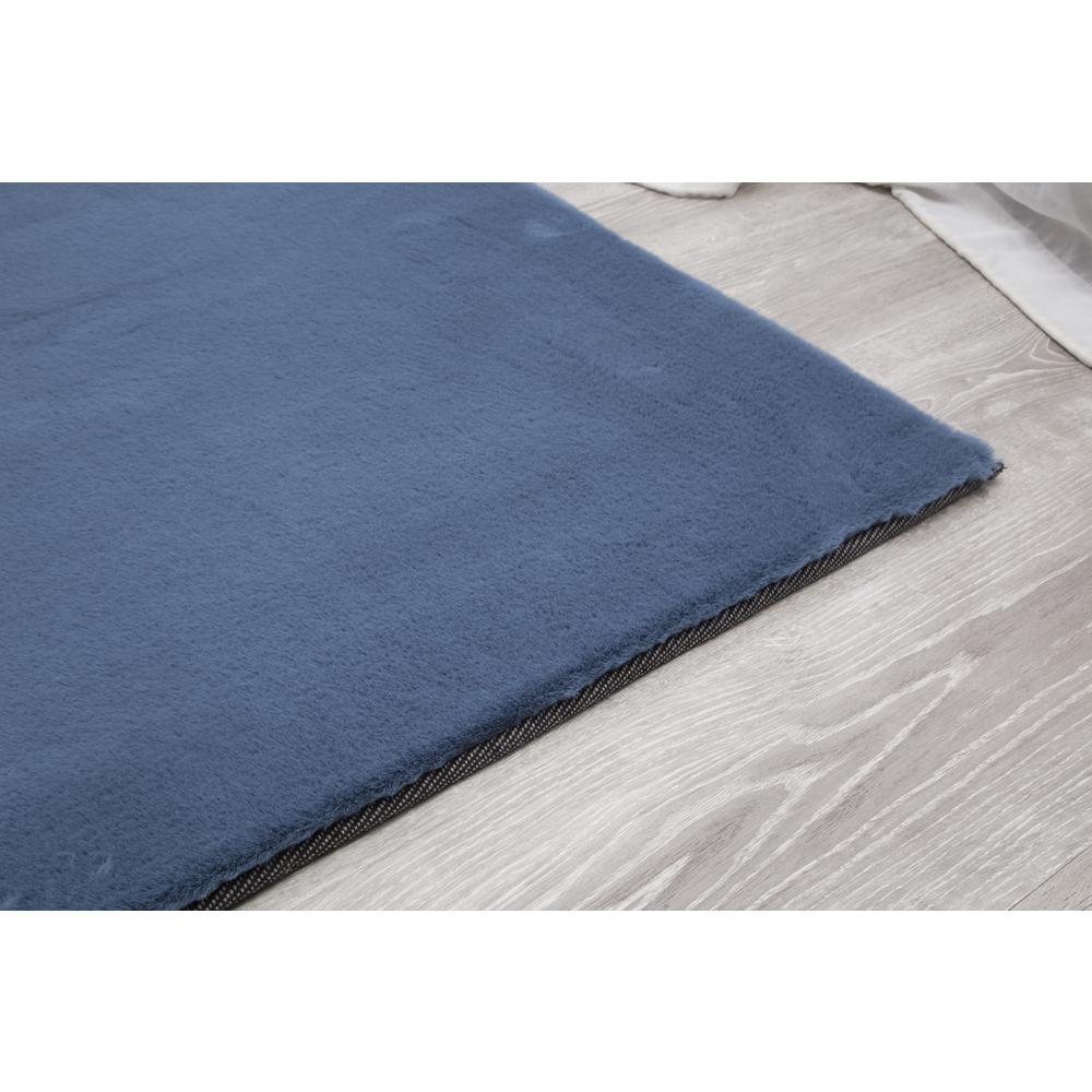 RABBIT SKIN BLUE RB10   5' X 7'