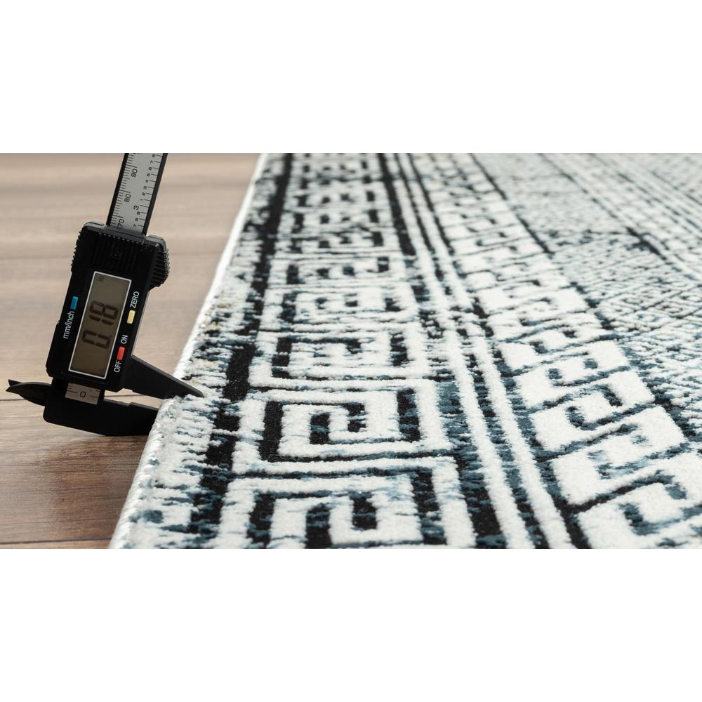 XANTHOS COLLETION XA10 8'1" X 10'2"'