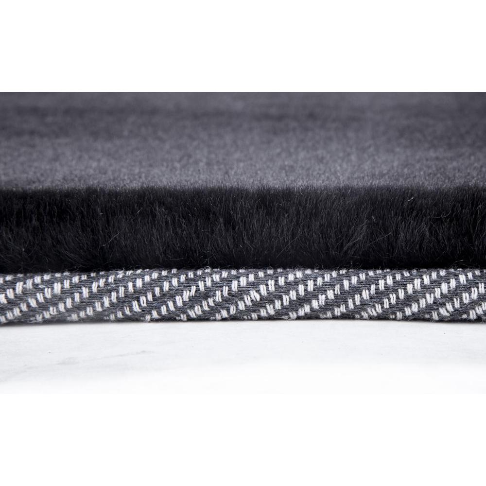 FAUX RABBIT FUR BLACK RB02 7'6" X 9'6"