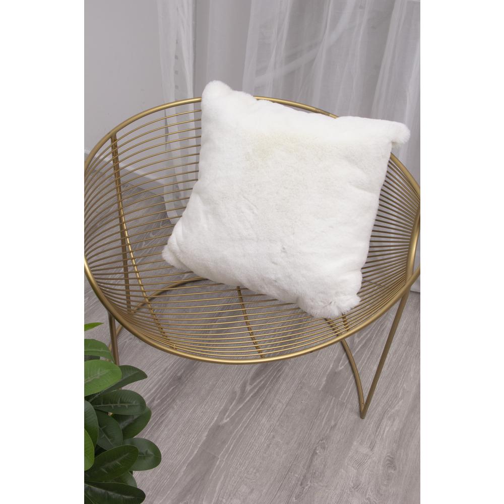 FAUX RABBIT FUR  WHITE RB01 7'6" X 9'6"