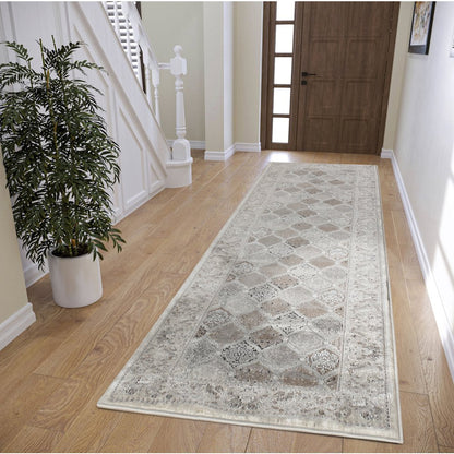 Omari Collection 01 Vintage-Inspired Quatrefol-Patterned Area Rug
