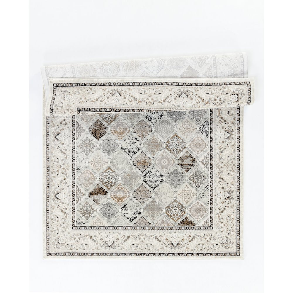Omari Collection 01 Vintage-Inspired Quatrefol-Patterned Area Rug