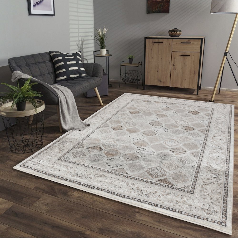 Omari Collection 01 Vintage-Inspired Quatrefol-Patterned Area Rug