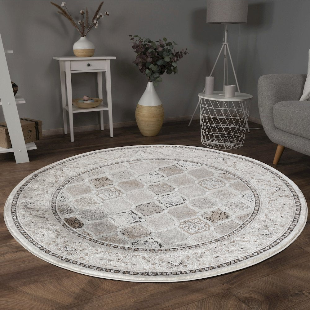 Omari Collection 01 Vintage-Inspired Quatrefol-Patterned Area Rug
