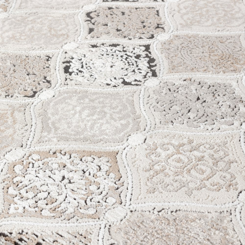 Omari Collection 01 Vintage-Inspired Quatrefol-Patterned Area Rug